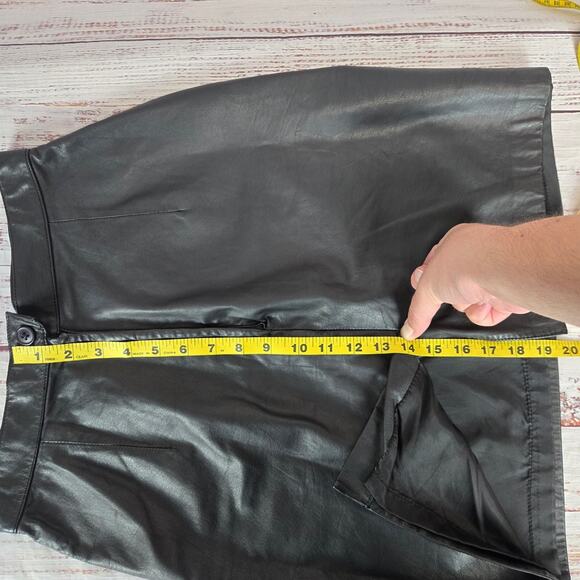 Vintage Black Genuine Leather Mini Skirt Vtg Sz 9 (26") Office Siren Edgy Retro - Picture 8 of 9